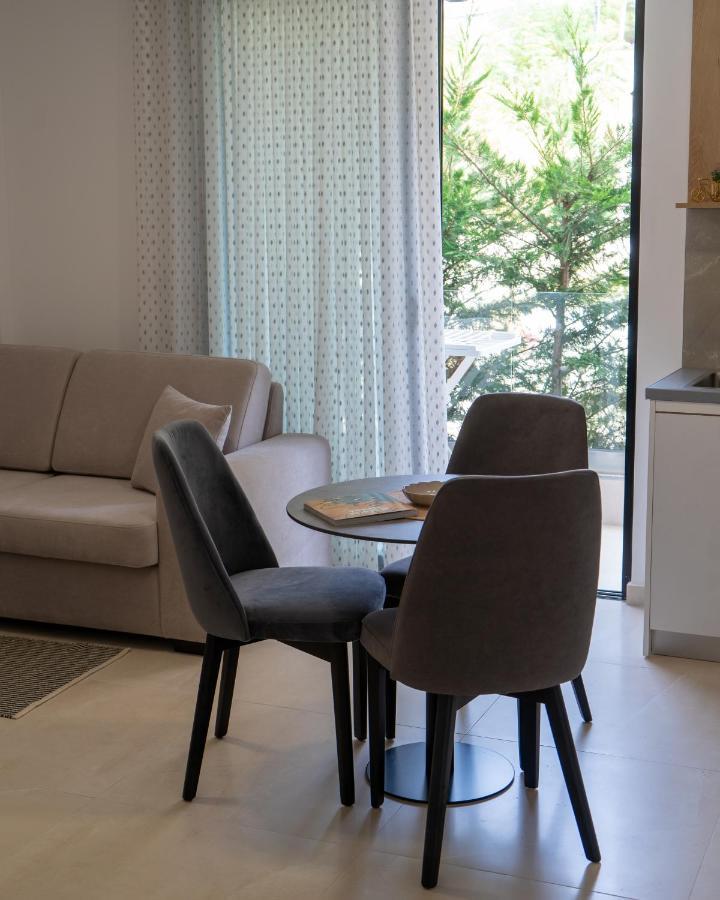 Sea Apartments 123 Sarande Bagian luar foto