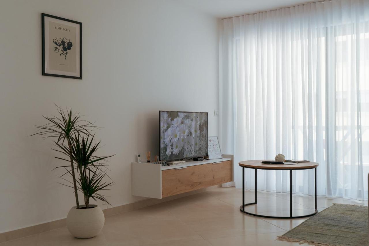 Sea Apartments 123 Sarande Bagian luar foto