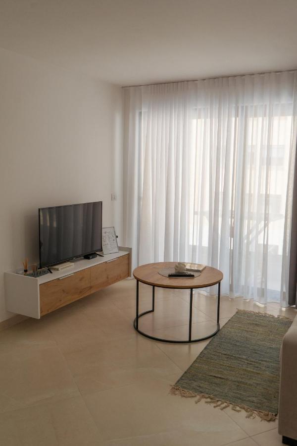 Sea Apartments 123 Sarande Bagian luar foto