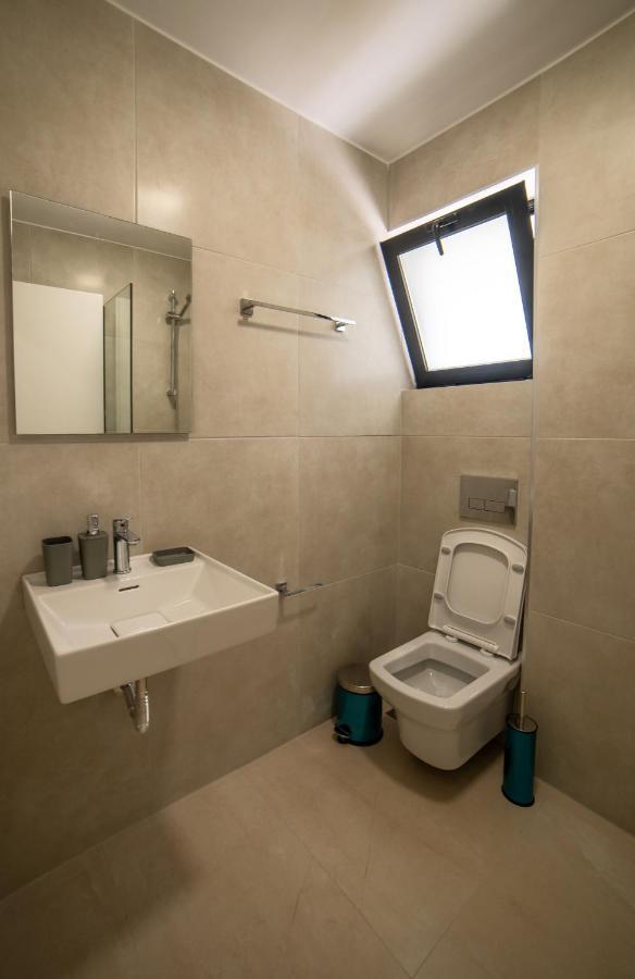 Sea Apartments 123 Sarande Bagian luar foto