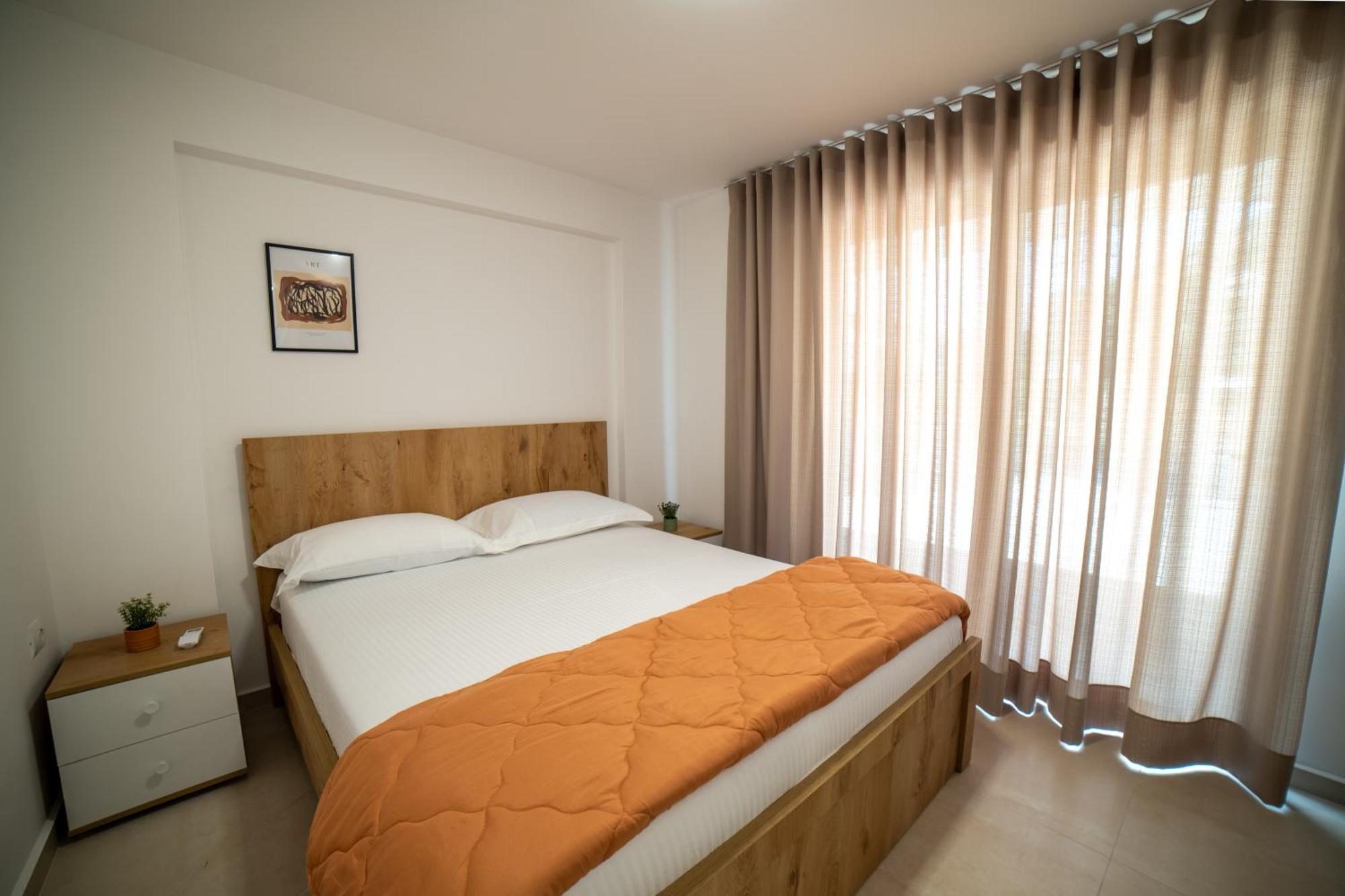Sea Apartments 123 Sarande Bagian luar foto