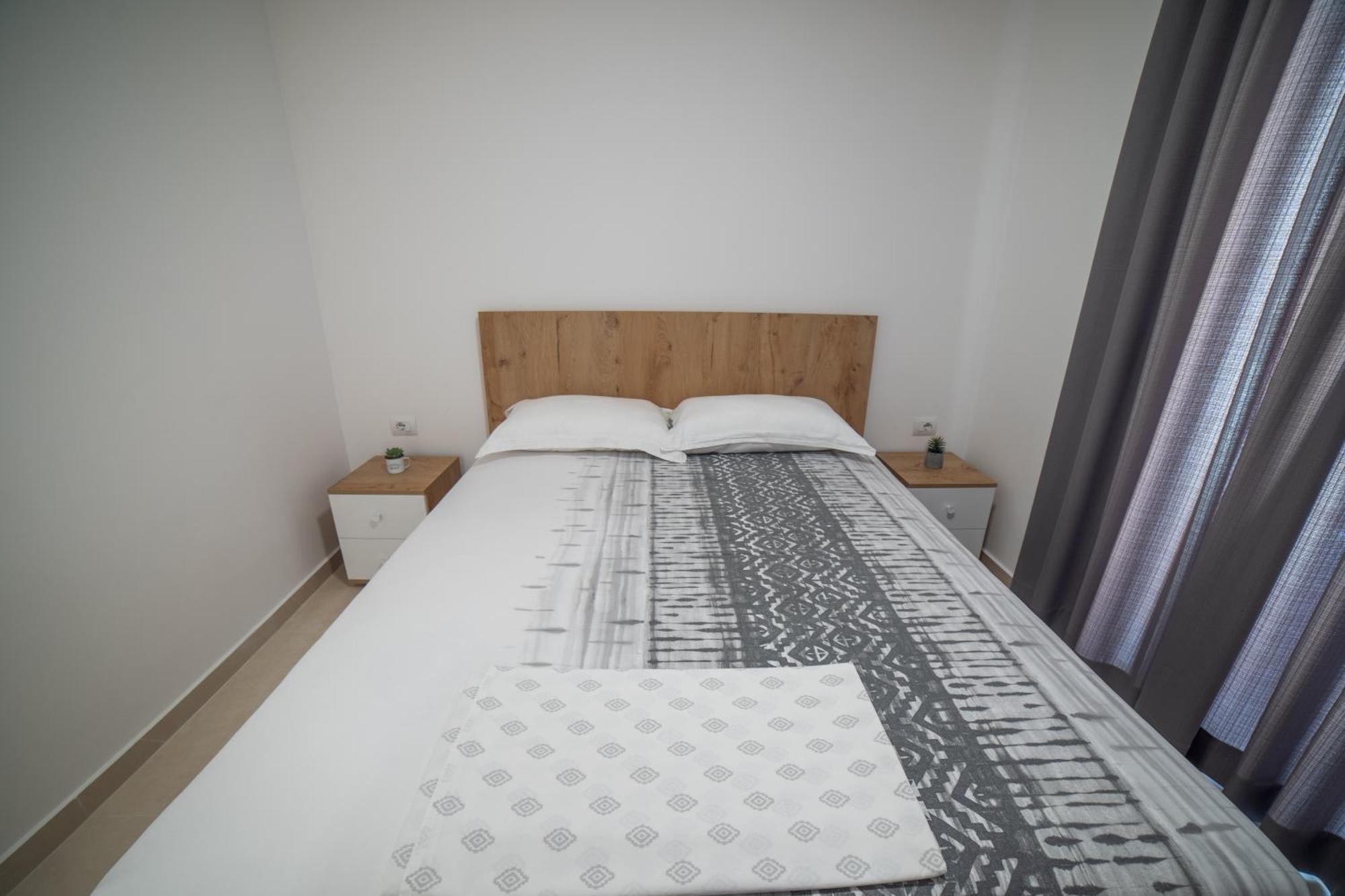 Sea Apartments 123 Sarande Bagian luar foto